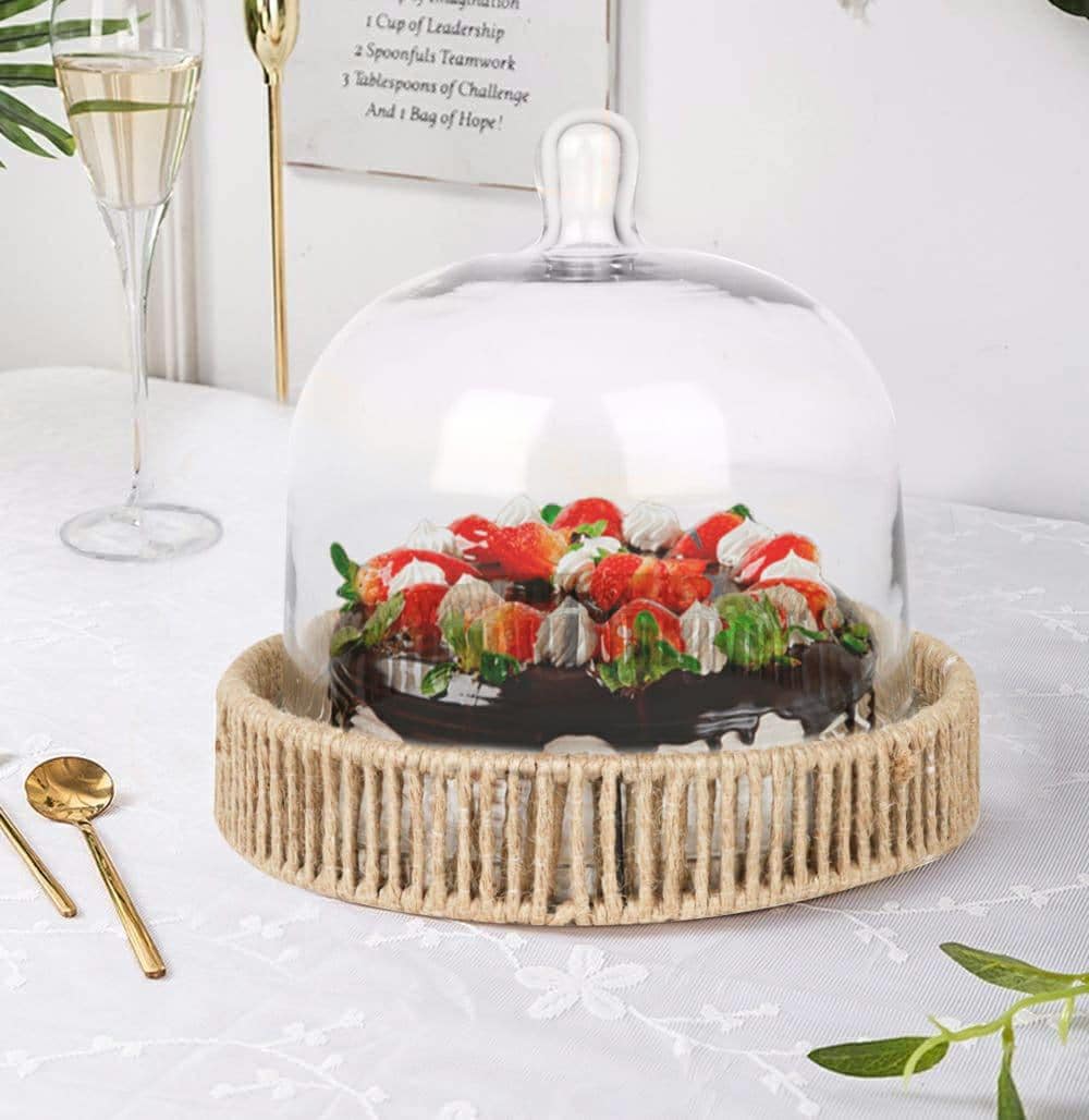 Cake stand outlet with cloche